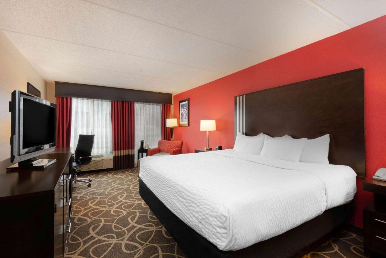 La Quinta Inn & Suites - New River Gorge National Park Summersville Exterior photo